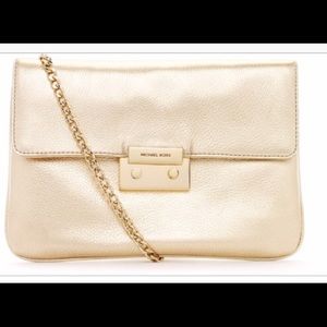 EUC Michael Kors Sloan oversized clutch